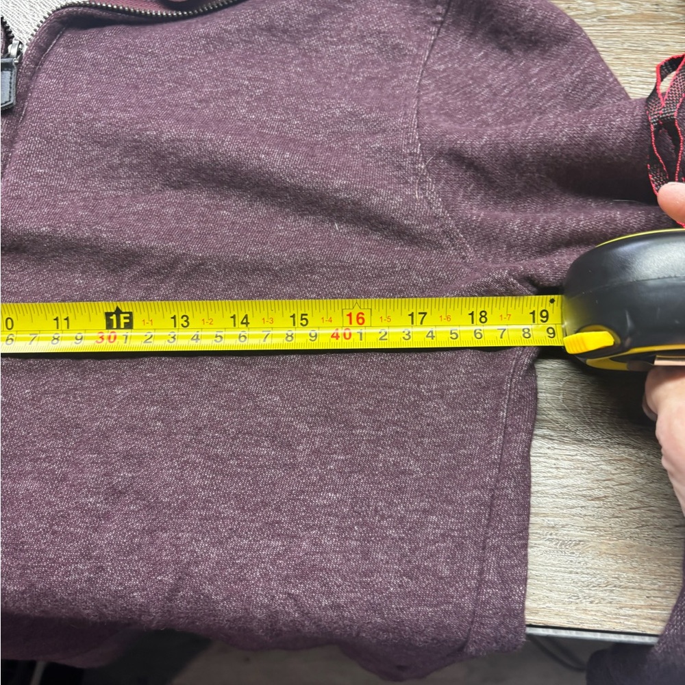 Banana Republic Men's Burgundy Half-Zip Sweater - Picture 4 of 4